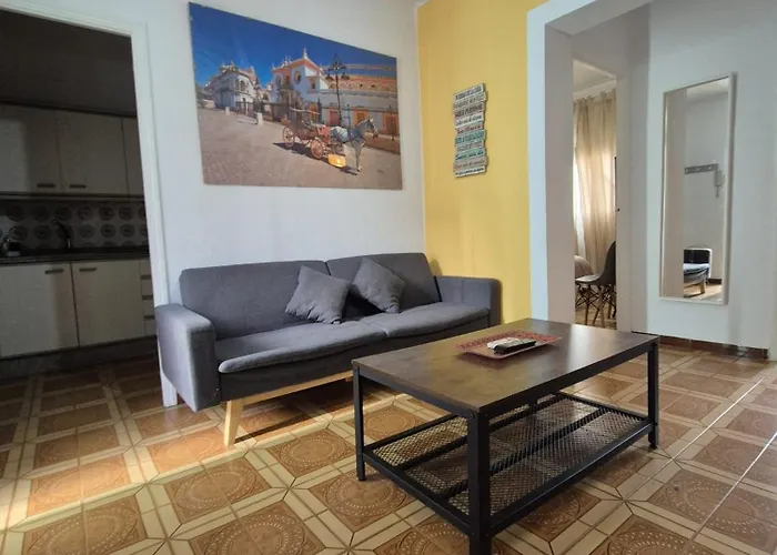 Triana 44 Familiar Luxury סביליה