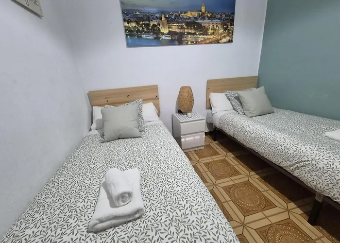 Triana 44 Familiar Luxury דירה סביליה