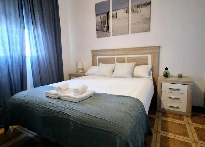 Triana 44 Familiar Luxury דירה *