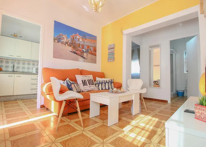Triana 44 Familiar Luxury