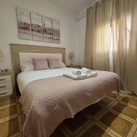 Triana 44 Familiar Luxury * Sevilla